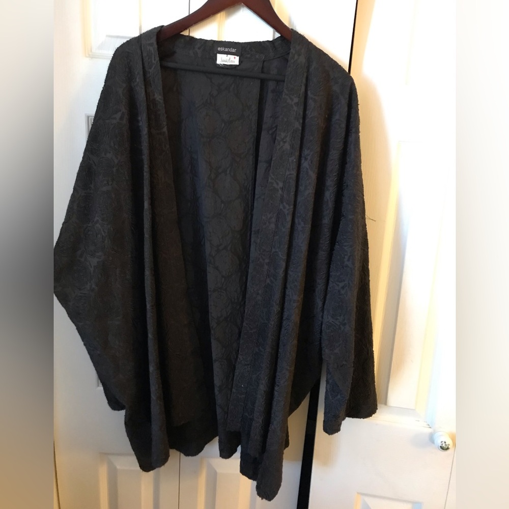 ESCANDAR silk kimono jacket, size 2, raisin colour;Very good condition, easy fit
